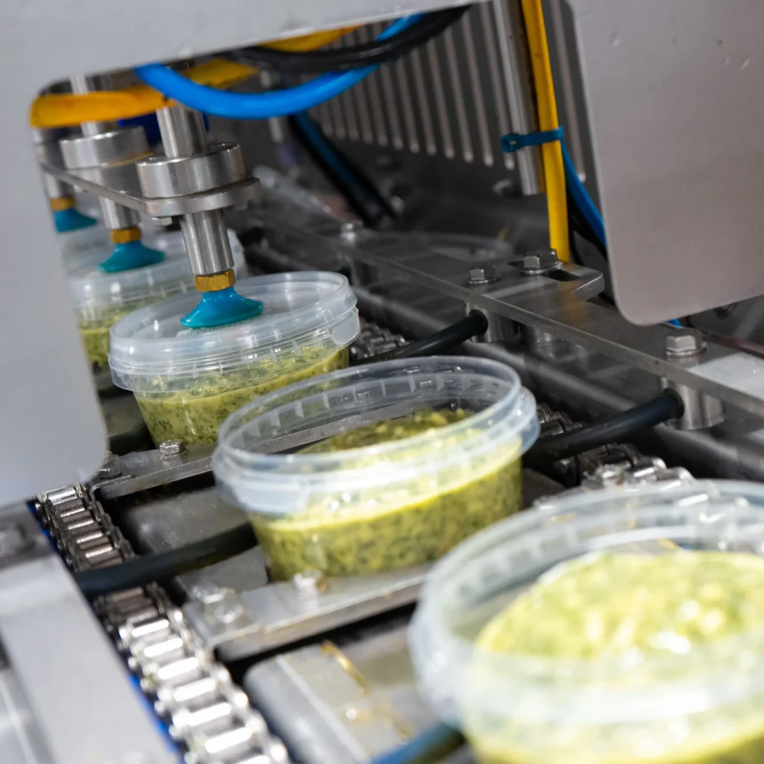 Leonhardt doseren product pesto dekselaar
